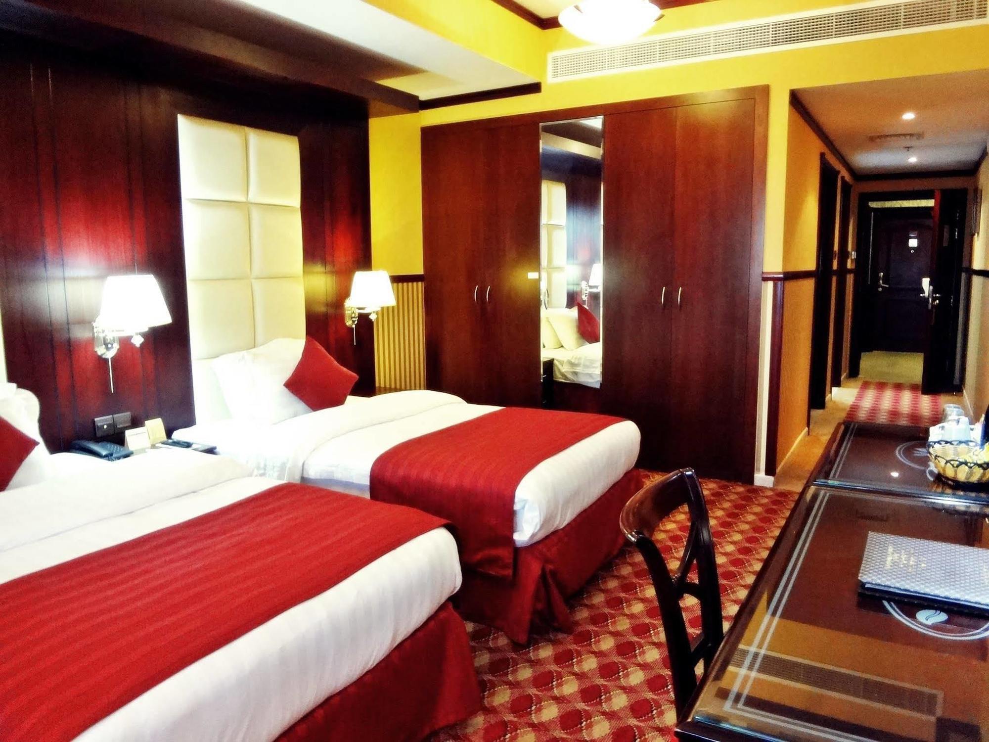 Benta Grand Hotel Llc Dubai Exterior foto