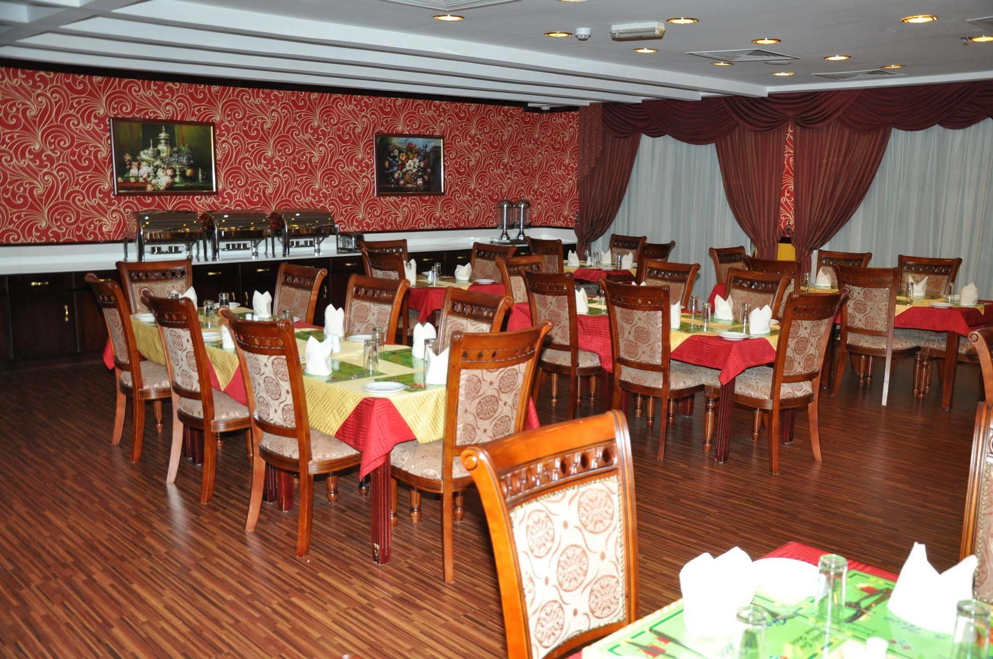 Benta Grand Hotel Llc Dubai Exterior foto