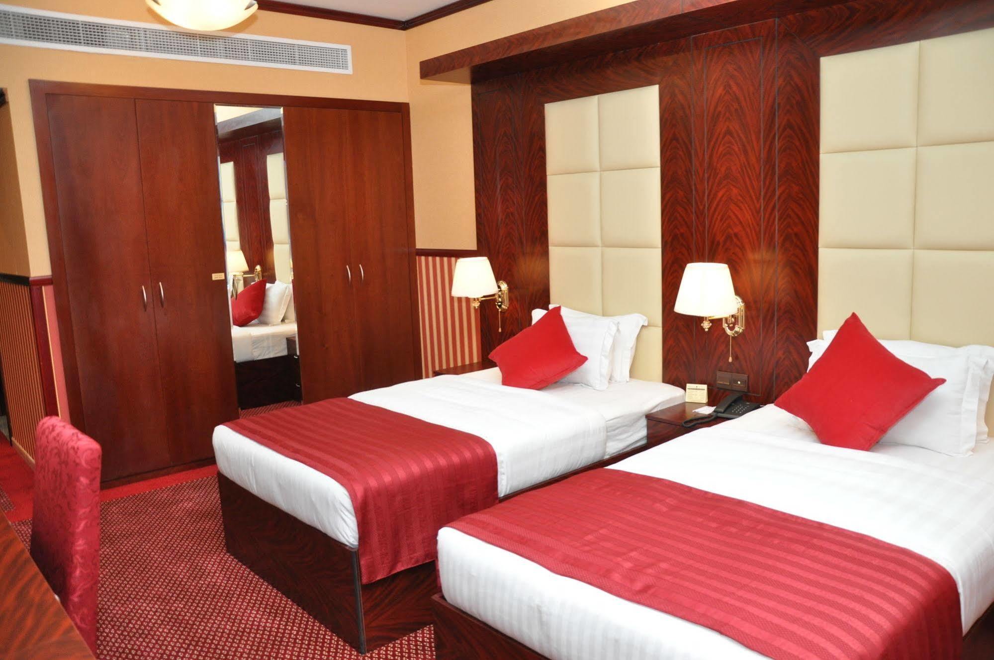 Benta Grand Hotel Llc Dubai Exterior foto