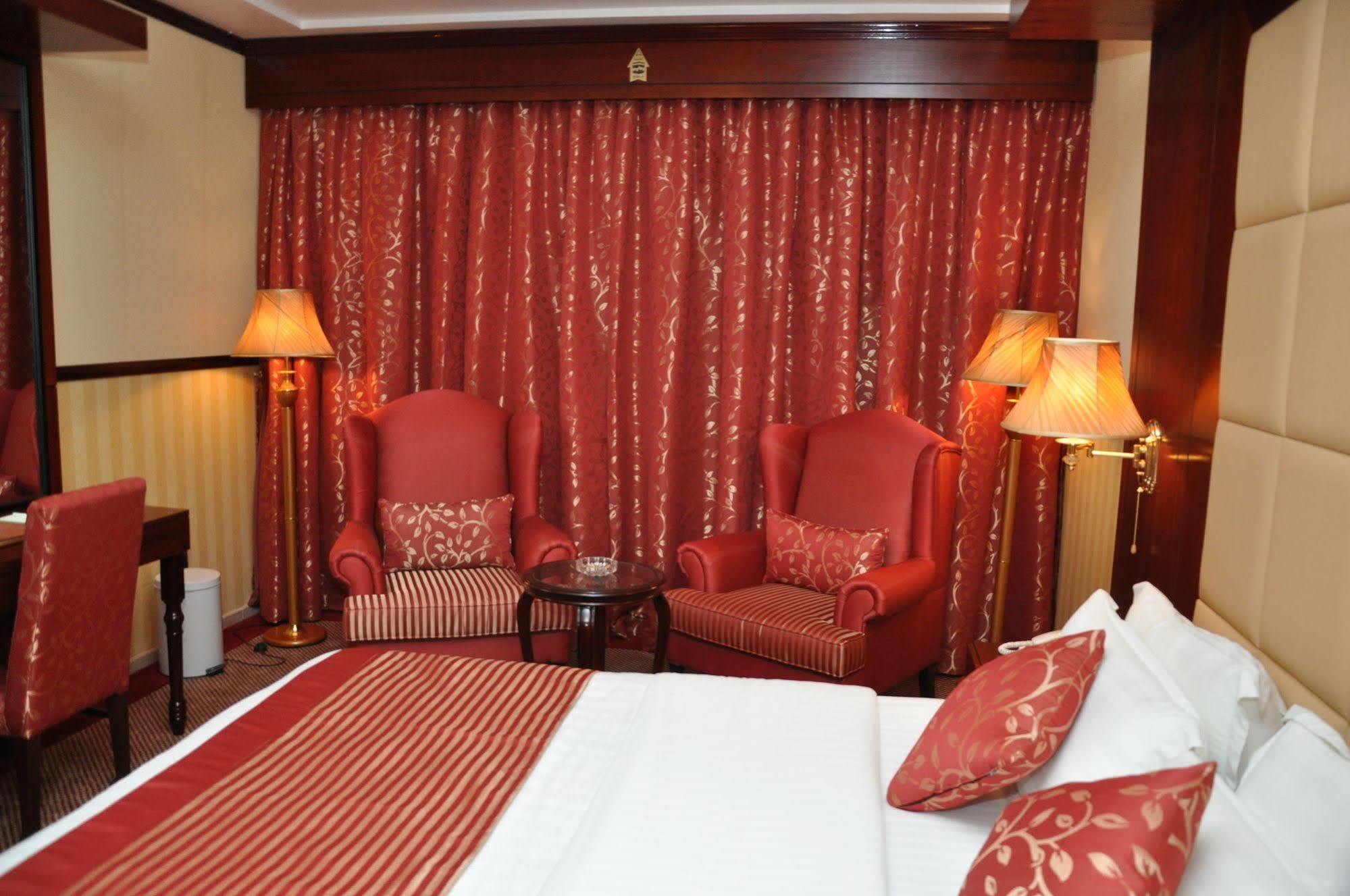 Benta Grand Hotel Llc Dubai Exterior foto